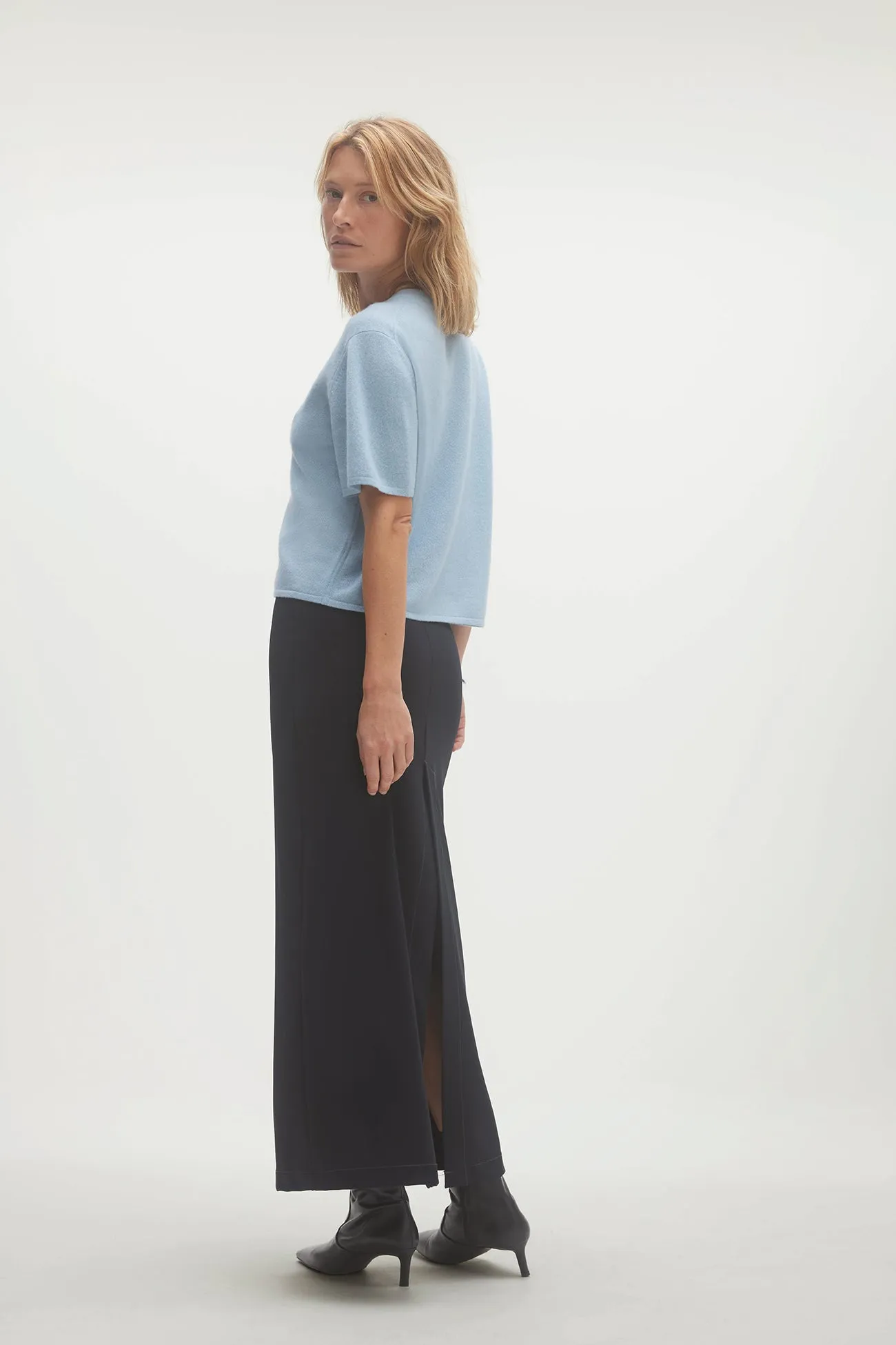 JEAN CASHMERE CREWNECK SWEATER