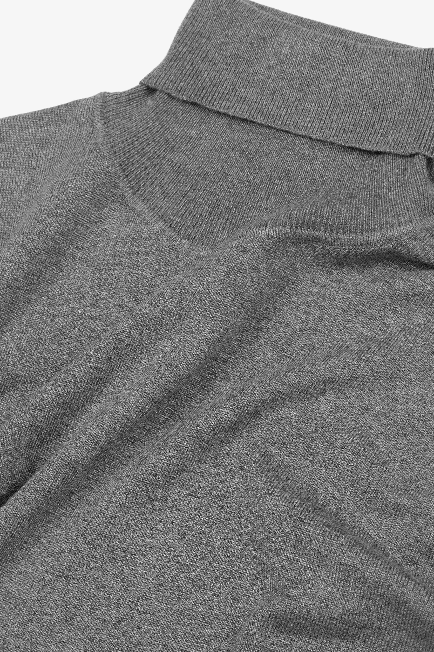 Maglia dolcevita basic grigio