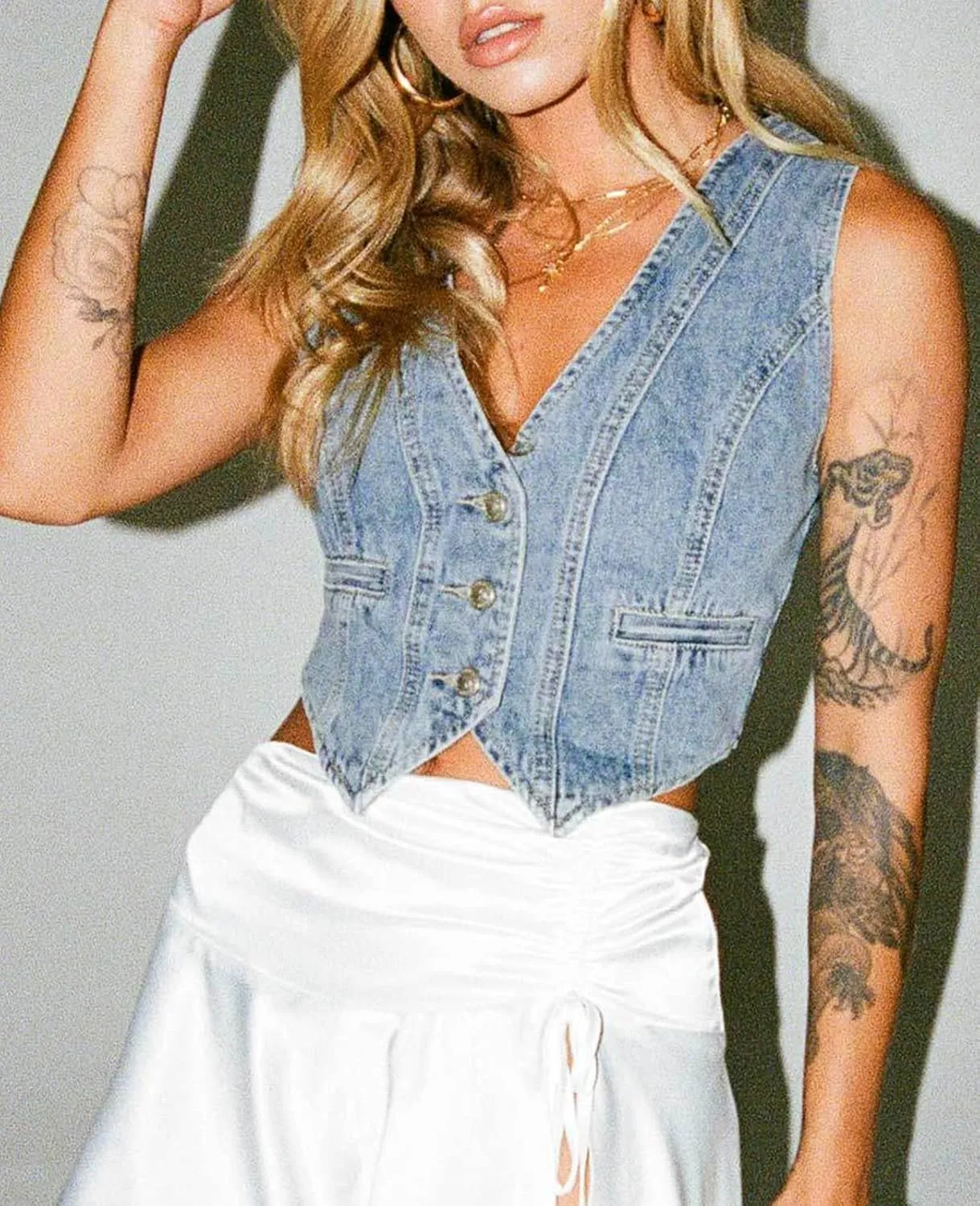 MINTLIMIT Women's Denim Vest Sleeveless V Neck Button Down Jean Waistcoat Y2K Cropped Denim Jacket Country Trendy Outfits