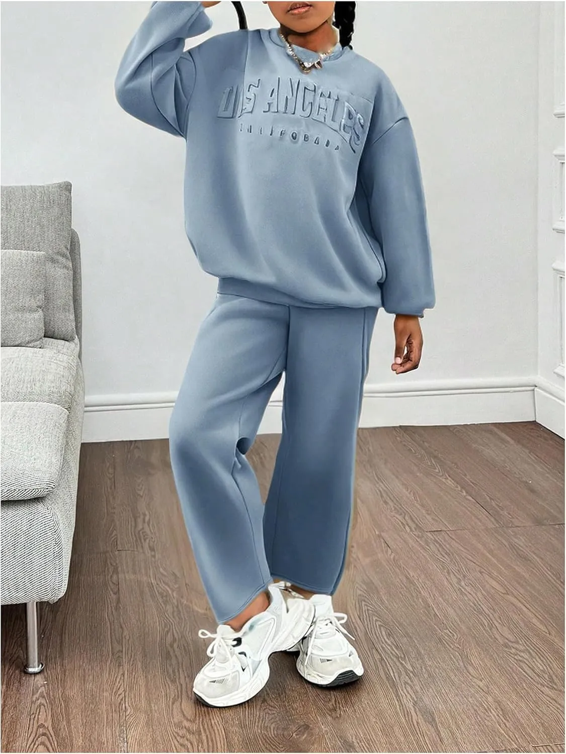 SOLY HUX Cute Clothes for Girls Sweatsuit Sets Crewneck Casual Sweatpants 2 Piece Outfits Sweatshirt and Pants