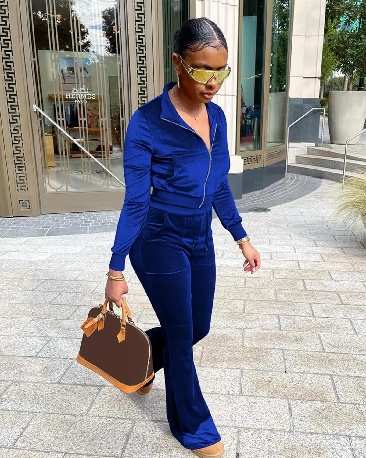 Women Velour Sweat Suits 2 Piece Outfits Tracksuits Long Sleeve Zip Up Jacket Flare Pants Cute Casual Matching Suit