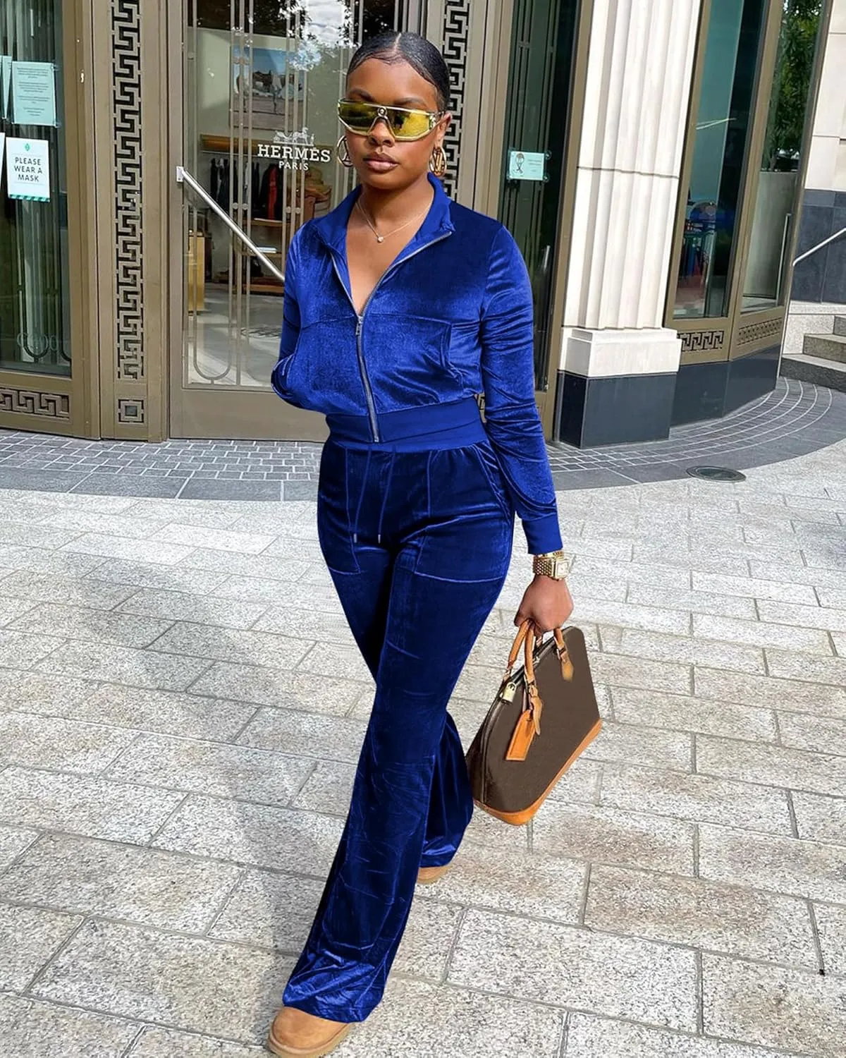 Women Velour Sweat Suits 2 Piece Outfits Tracksuits Long Sleeve Zip Up Jacket Flare Pants Cute Casual Matching Suit