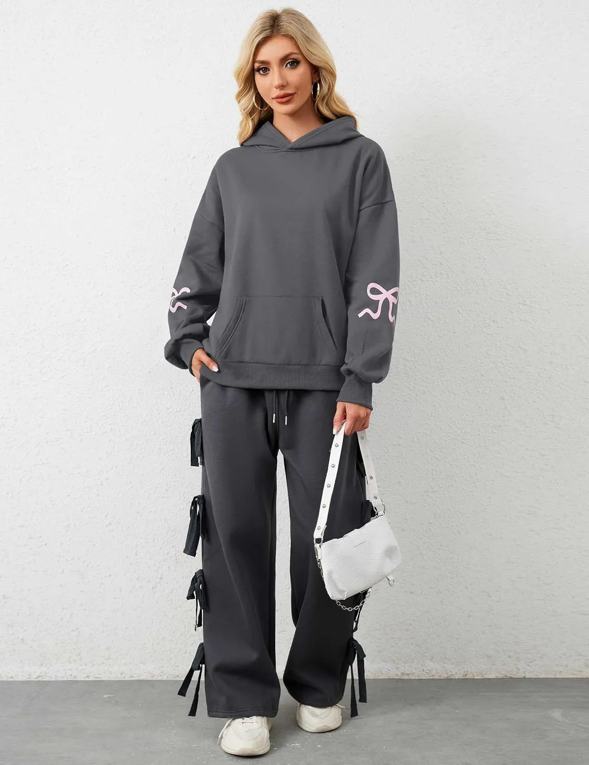 Womens Cute Bow Graphic Hoodies Oversized Bow Sweatshirt Preppy Fleece Hoodies Pullover With Kangaroo Pocket