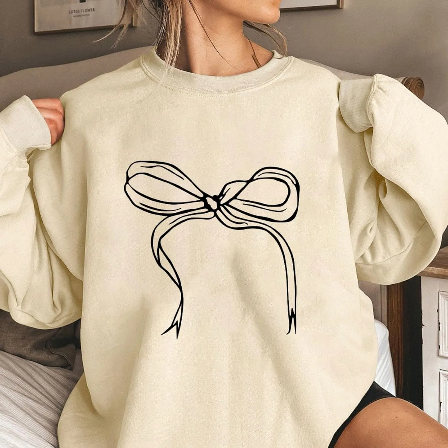 Women's Cute Bow Sweatshirt Plus Size Casual Long Sleeve Crew Neck Sweatshirts Fall Loose Fit Y2k Pullover Tops