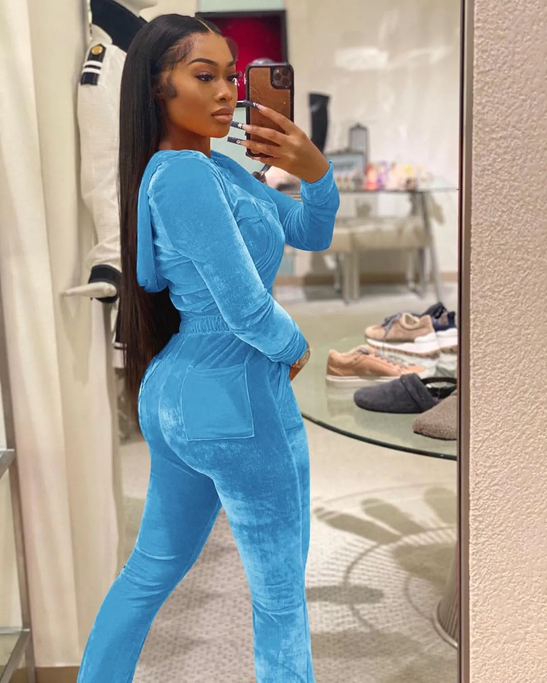 yidengymx Womens Velour Tracksuit Two Piece Outfits for Women Long Sleeve Hooded Zip Crop Tops Flared Pants Set