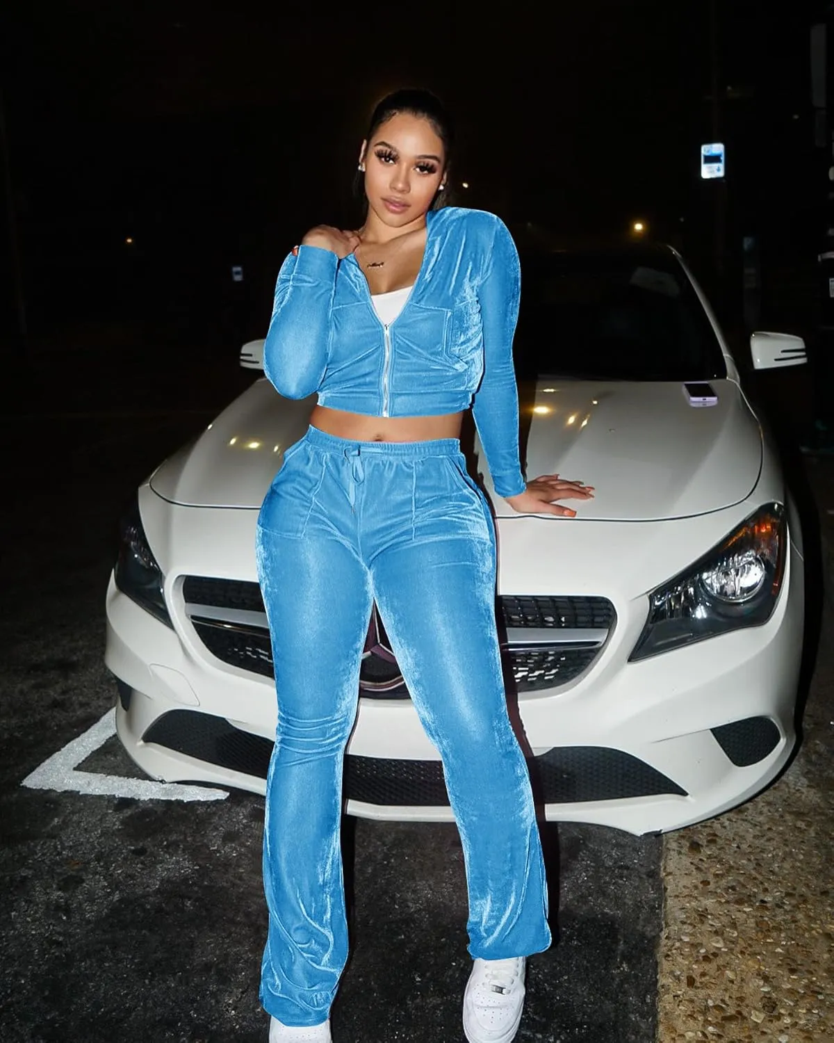 yidengymx Womens Velour Tracksuit Two Piece Outfits for Women Long Sleeve Hooded Zip Crop Tops Flared Pants Set